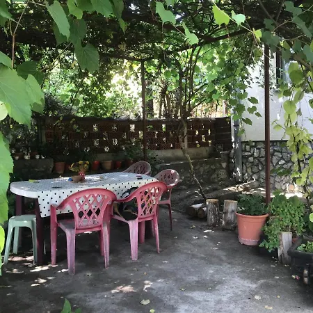 Incredible With A Mountain View - Matka Appartement Skopje